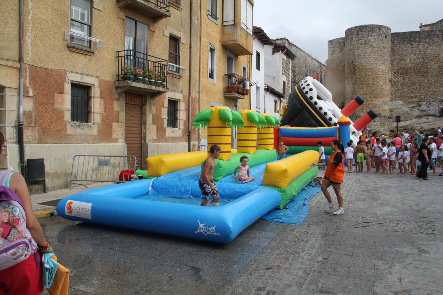 fiesta del agua atenea